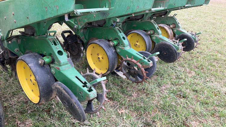 John Deere 6 Row Planter