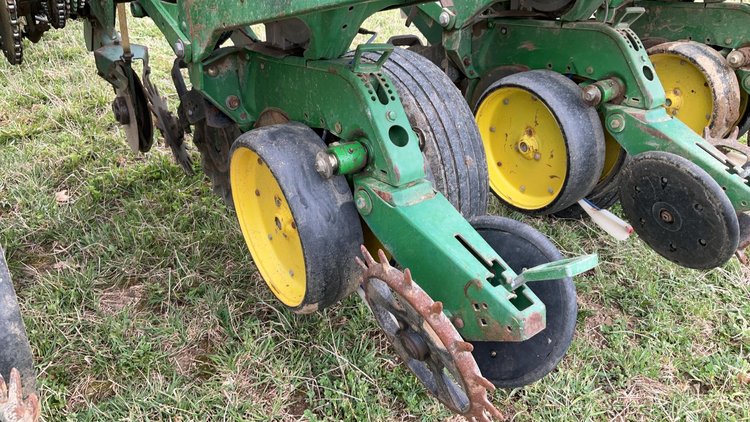 John Deere 6 Row Planter