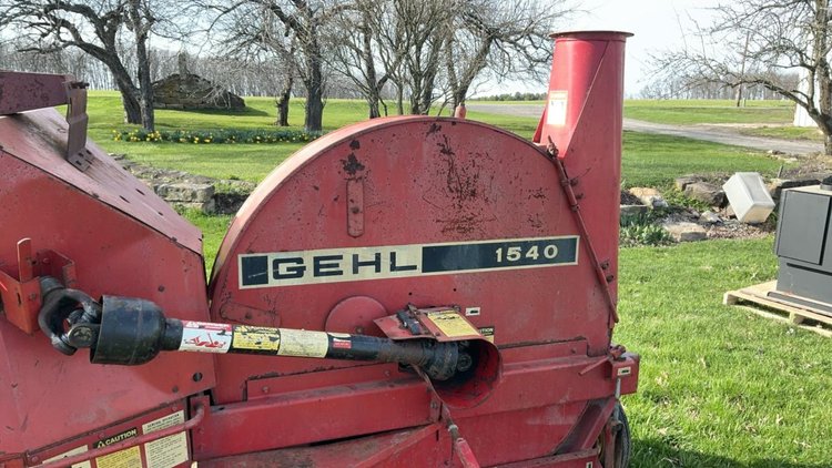 Gehl 1540 Blower