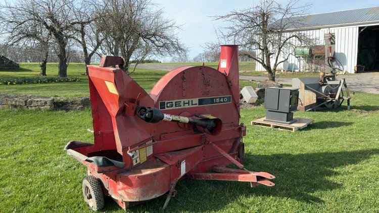 Gehl 1540 Blower