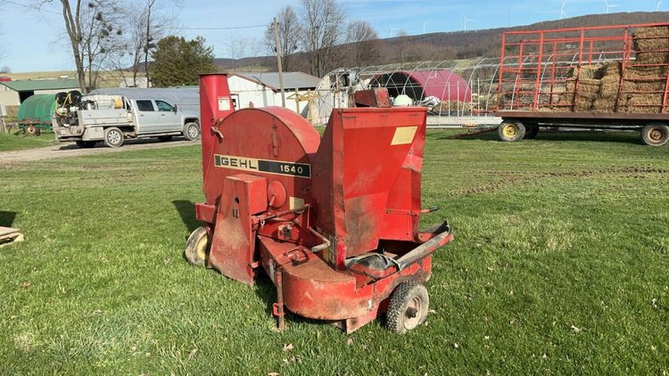 Gehl 1540 Blower