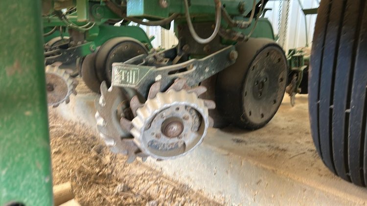 John Deere 1720 Planter