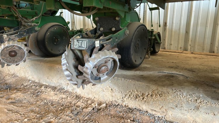 John Deere 1720 Planter