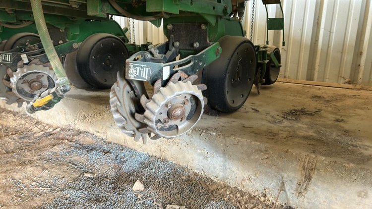 John Deere 1720 Planter