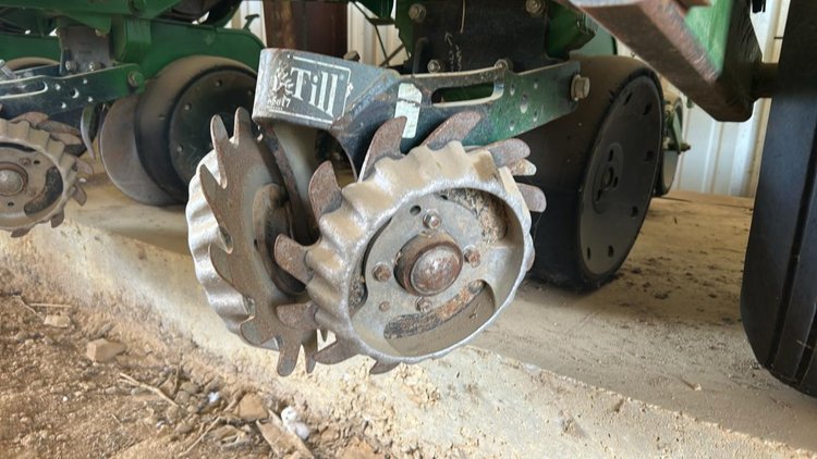 John Deere 1720 Planter