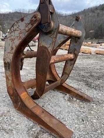 2 Log Grapples