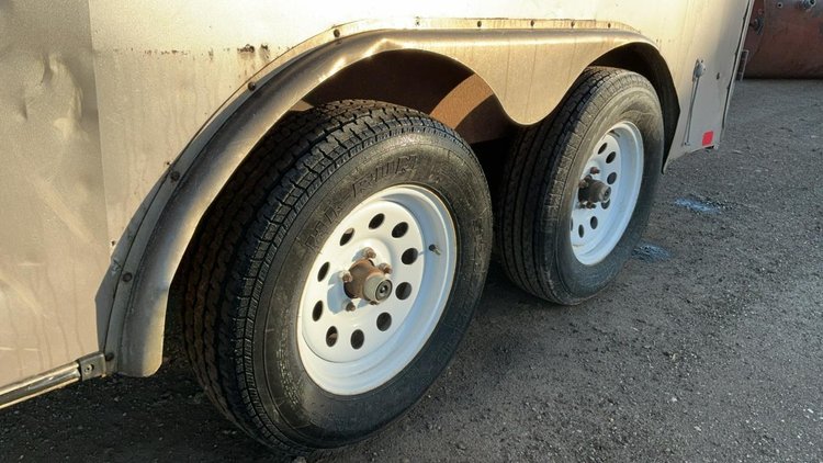 2010 United Trailers