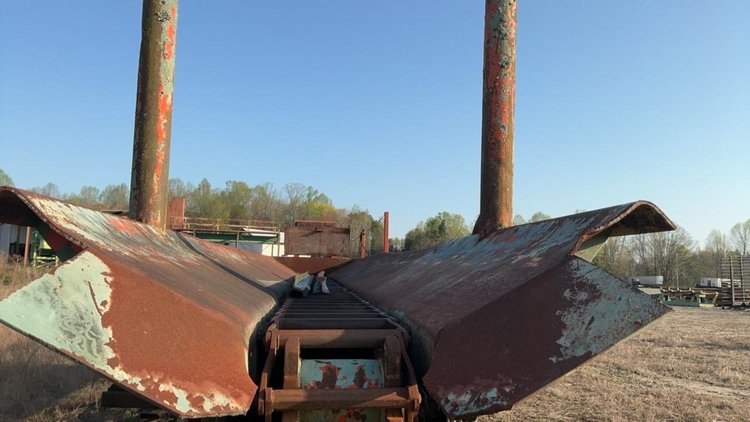 Morbark Kicker Log Trough