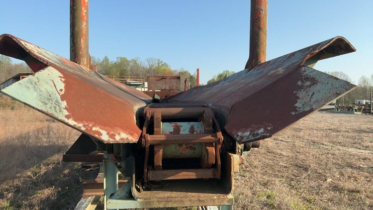 Morbark Kicker Log Trough