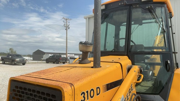 John Deere 310D Backhoe