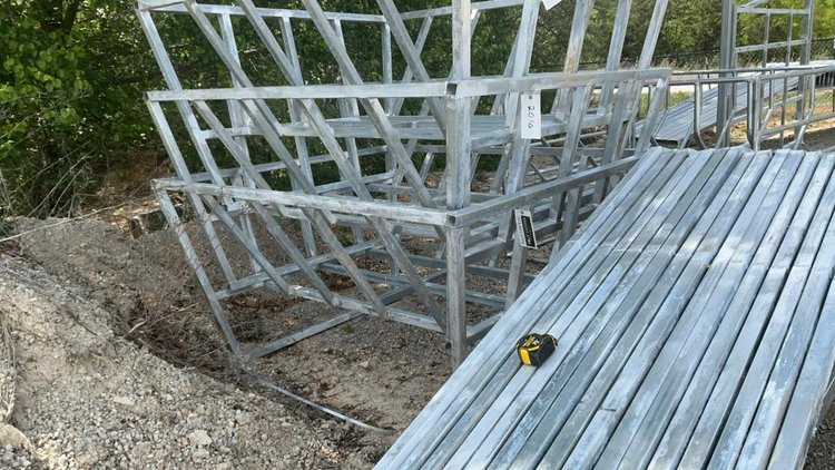 Round Bale Feeder