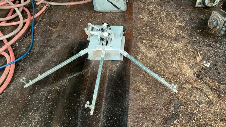 Dual Tooth Blade Setter - JD Logging