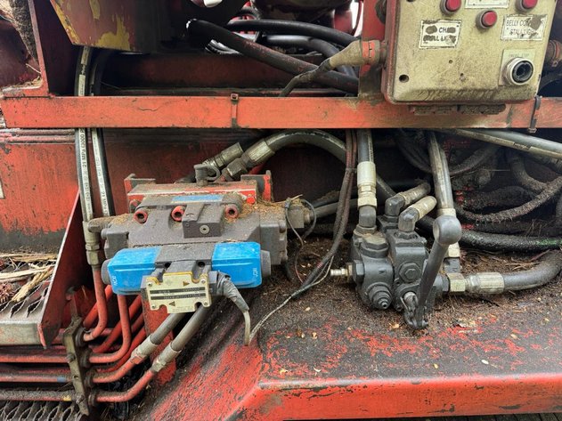 2001 Morbark 3600 Horizontal Grinder