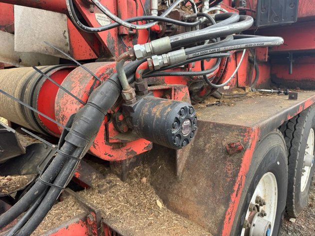 2001 Morbark 3600 Horizontal Grinder