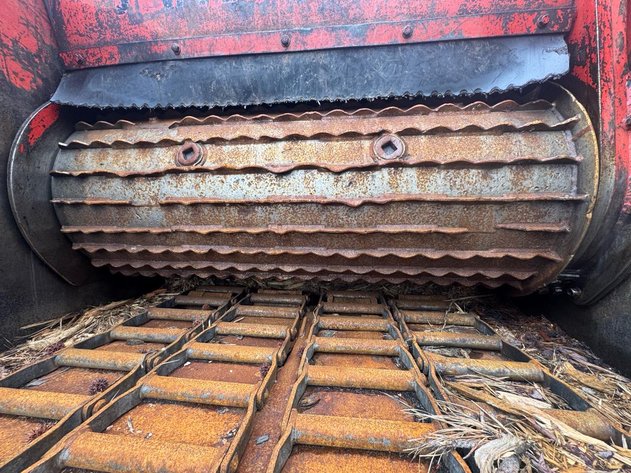2001 Morbark 3600 Horizontal Grinder