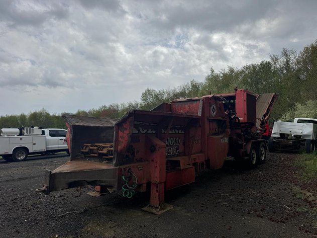 2001 Morbark 3600 Horizontal Grinder