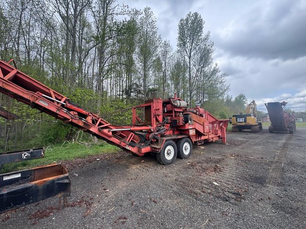 2001 Morbark 3600 Horizontal Grinder