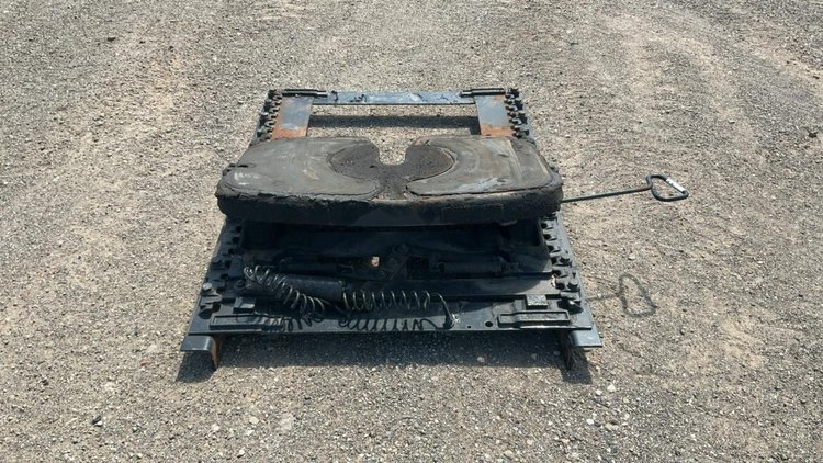 Fifth Wheel Assembly