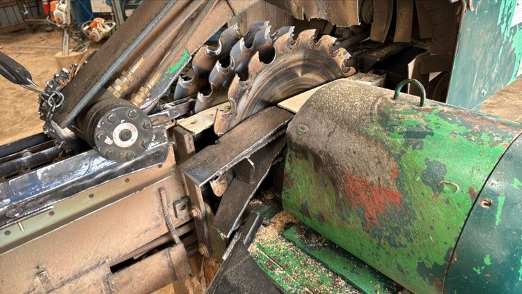 Pendu Slab Edger - County Line Wood Processing