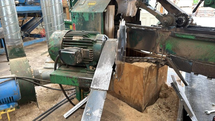 Pendu Slab Edger - County Line Wood Processing