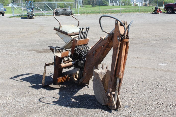 Quick?Attach Backhoe Attachment
