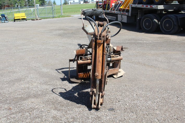 Quick?Attach Backhoe Attachment