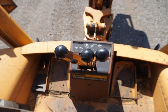 1986 Case 580K Backhoe