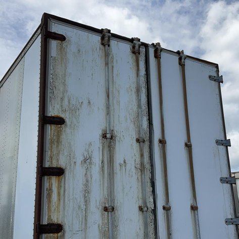 Strick Dry Van Trailer