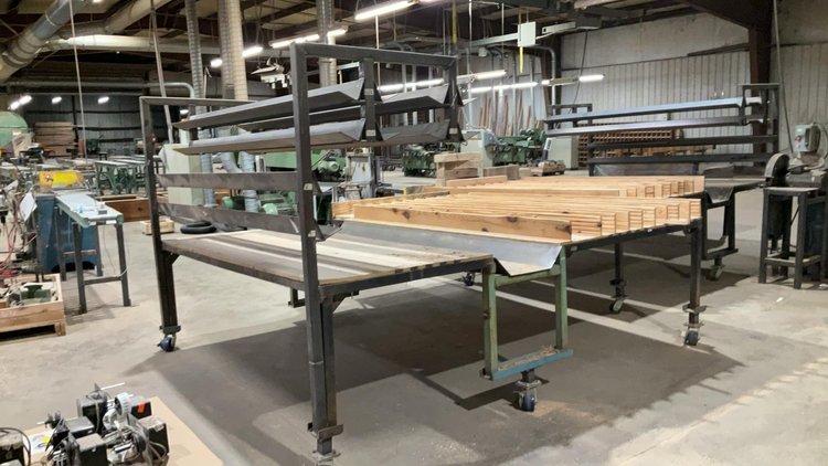Molder Outfeed Sorting Table