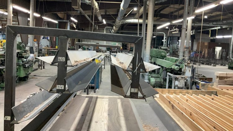 Molder Outfeed Sorting Table