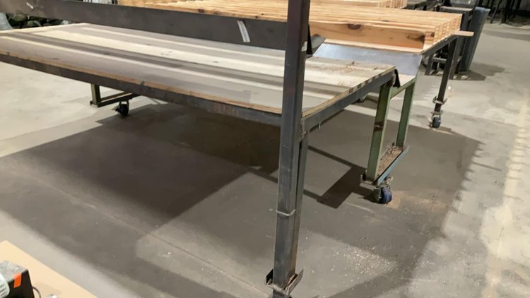 Molder Outfeed Sorting Table