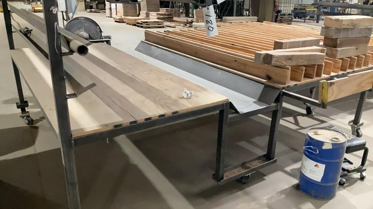 Molder Outfeed Sorting Table