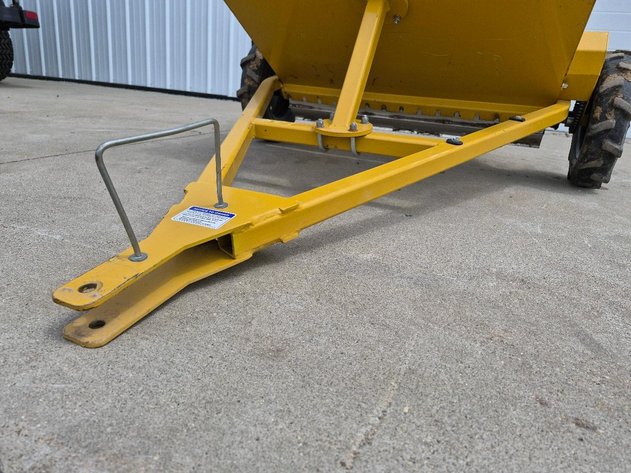 Compact Pull Behind Manure Spreader