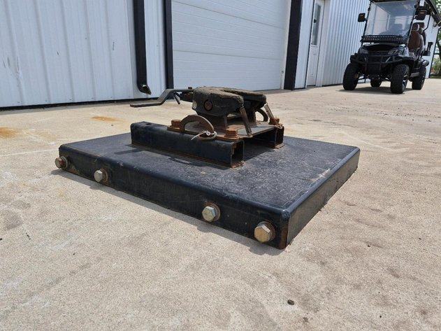 Fifth Wheel Hitch