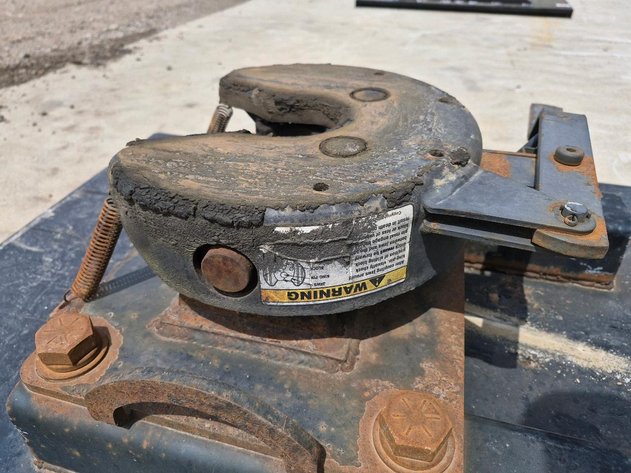 Fifth Wheel Hitch