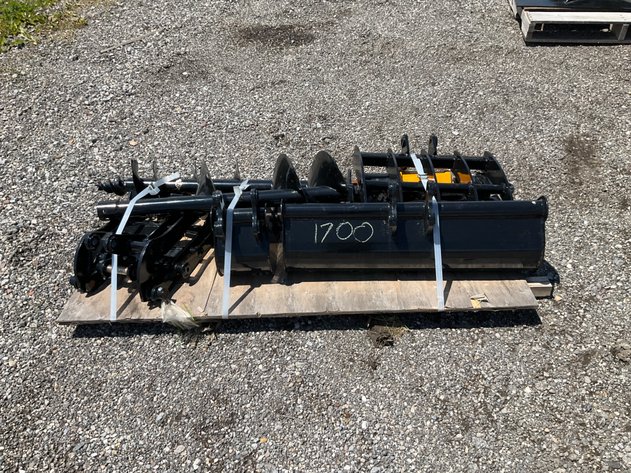 Future Mini Excavator Attachment Set