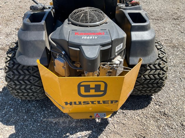 Hustler Raptor SD Zero-Turn Mower*