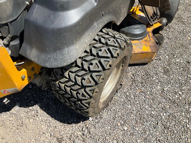 Hustler Raptor SD Zero-Turn Mower*
