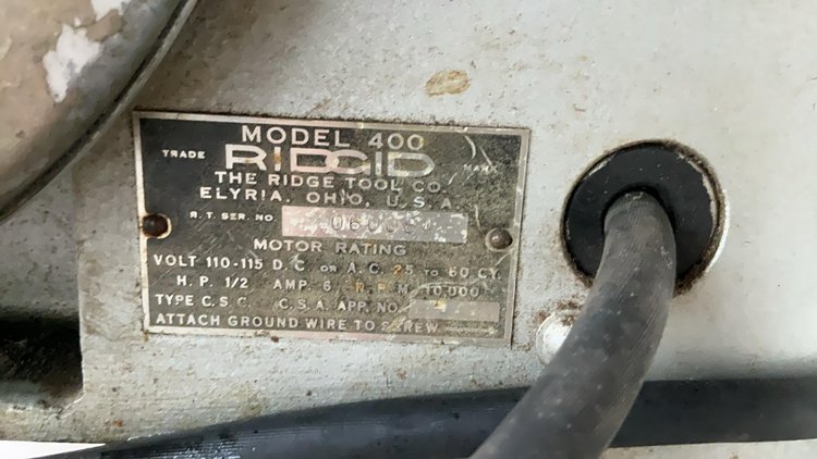 RIDGID 400 Pipe Threading Machine & Vise*