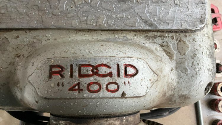 RIDGID 400 Pipe Threading Machine & Vise*