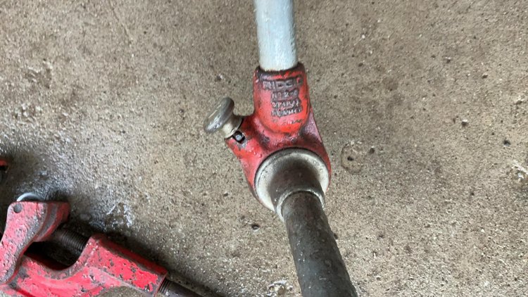 RIDGID 400 Pipe Threading Machine & Vise*