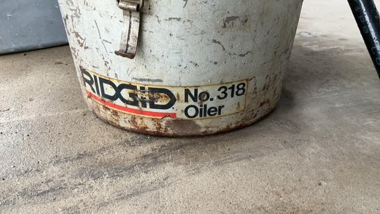 RIDGID 400 Pipe Threading Machine & Vise*