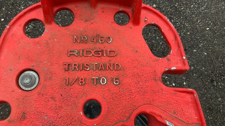 RIDGID 400 Pipe Threading Machine & Vise*