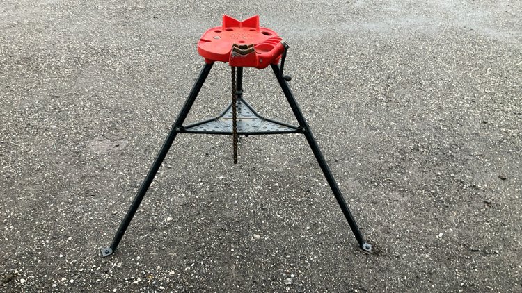 RIDGID 400 Pipe Threading Machine & Vise*