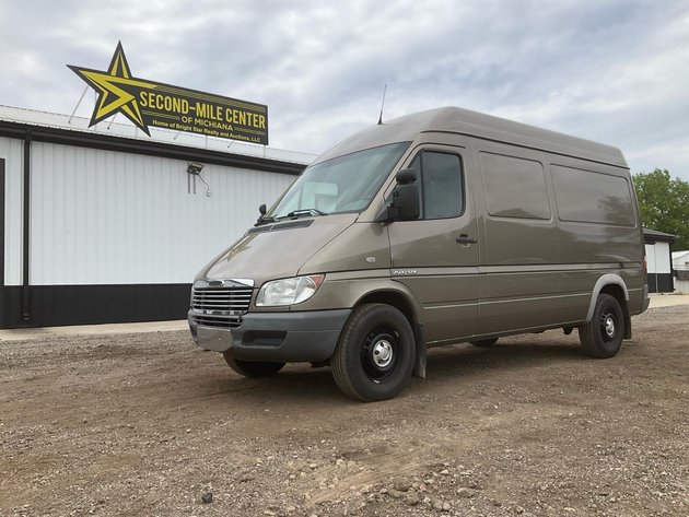 #2002 - 2005 Freightliner 2500 SHC Sprinter Van (#24701016)