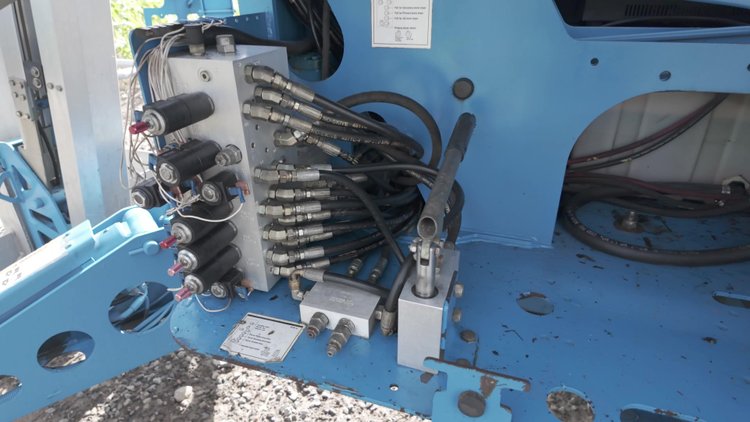1999 Genie TMZ50/30 Towable Boom Lift