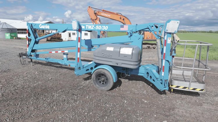 1999 Genie TMZ50/30 Towable Boom Lift