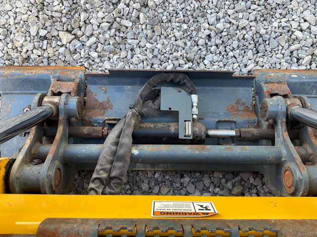 2018 Gehl R165 Skid Steer