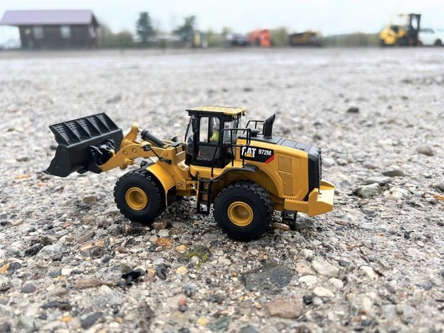 CAT 950M Wheel Loader 1:50 Scale Replica- Die Cast Metal