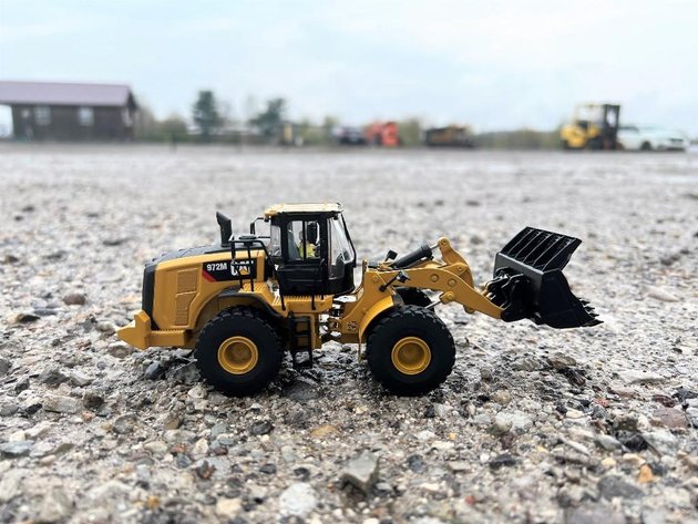 CAT 950M Wheel Loader 1:50 Scale Replica- Die Cast Metal